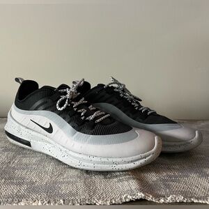 Nike Air Max Axis Premium Wolf